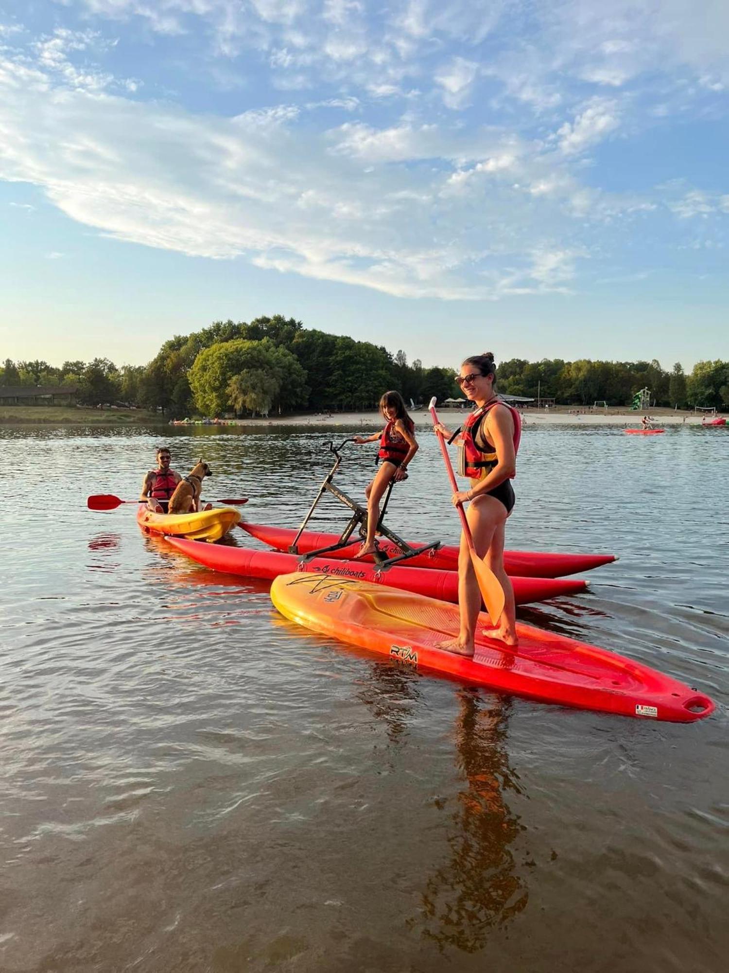 Verneuil  Les Logements Insolites De La Base Nautique מראה חיצוני תמונה